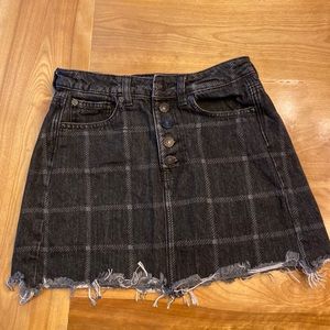 2/$15 American Eagle jean skirt black with white plaid